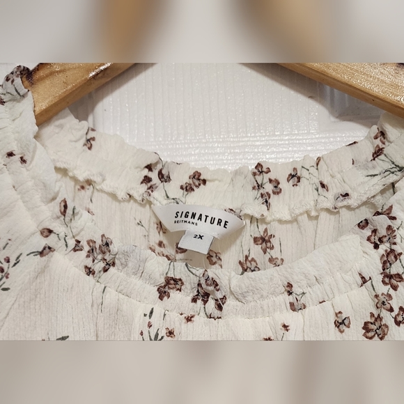 Reitmans Printed Mock-Neck Blouse with Flutter Sleeves, 2X, Multi coloured - Picture 4 of 7